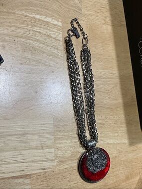 Vintage-Inspired Red Pendant Necklace with Silver-Tone Filigree